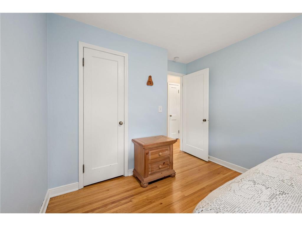 1050 County Road B2 W Roseville MN 55113 7068648 image21