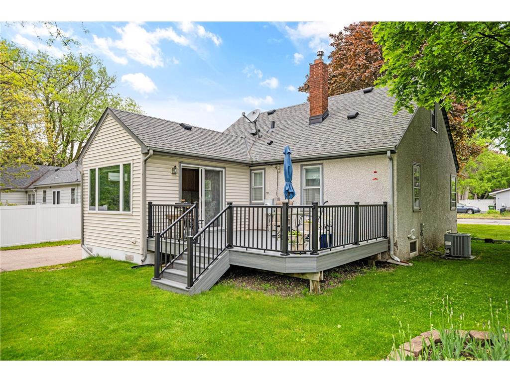1050 County Road B2 W Roseville MN 55113 7068648 image33