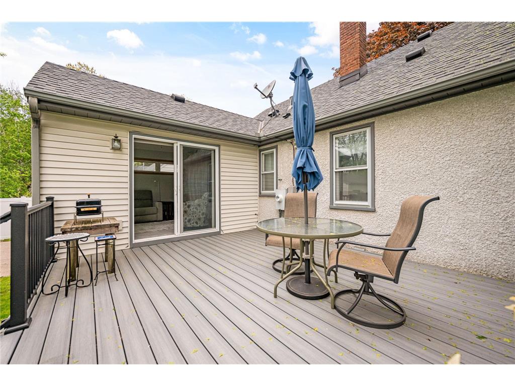 1050 County Road B2 W Roseville MN 55113 7068648 image34