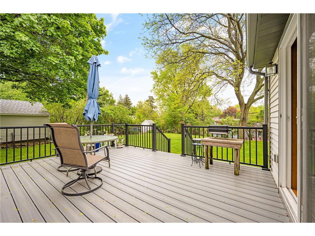 1050 County Road B2 W Roseville MN 55113 7068648 image35
