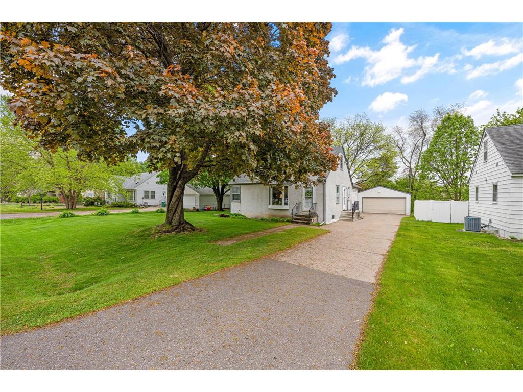 1050 County Road B2 W Roseville MN 55113 7068648 image40