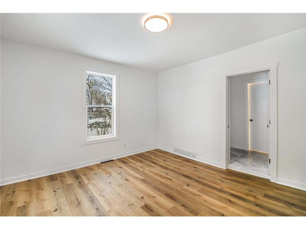 1050 Sturtevant Street Red Wing MN 55066 6824325 image10