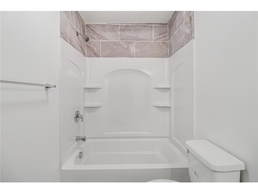 1050 Sturtevant Street Red Wing MN 55066 6824325 image14