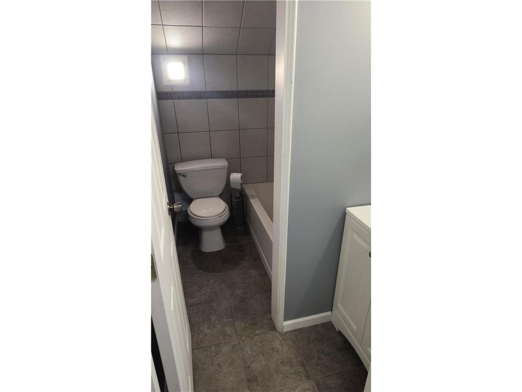 1050 Wilson Avenue Saint Paul MN 55106 7085790 image10