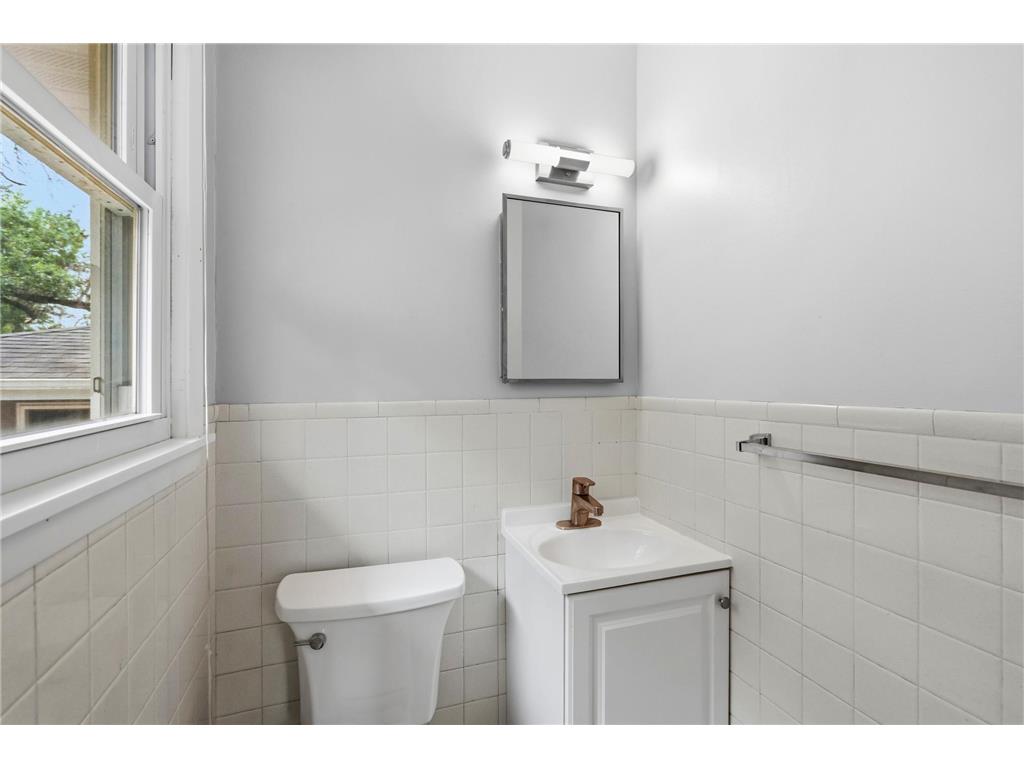 10500 Vessey Road Bloomington MN 55437 7111358 image19