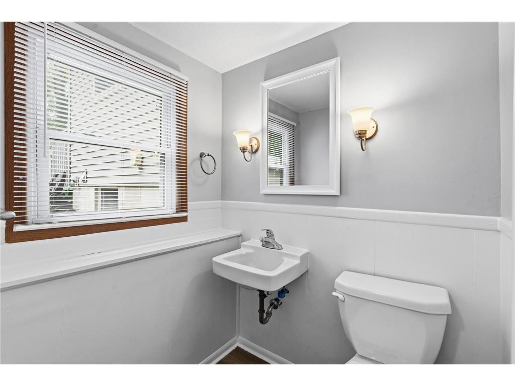 10500 Vessey Road Bloomington MN 55437 7111358 image22