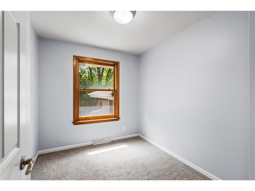 10500 Vessey Road Bloomington MN 55437 7111358 image27