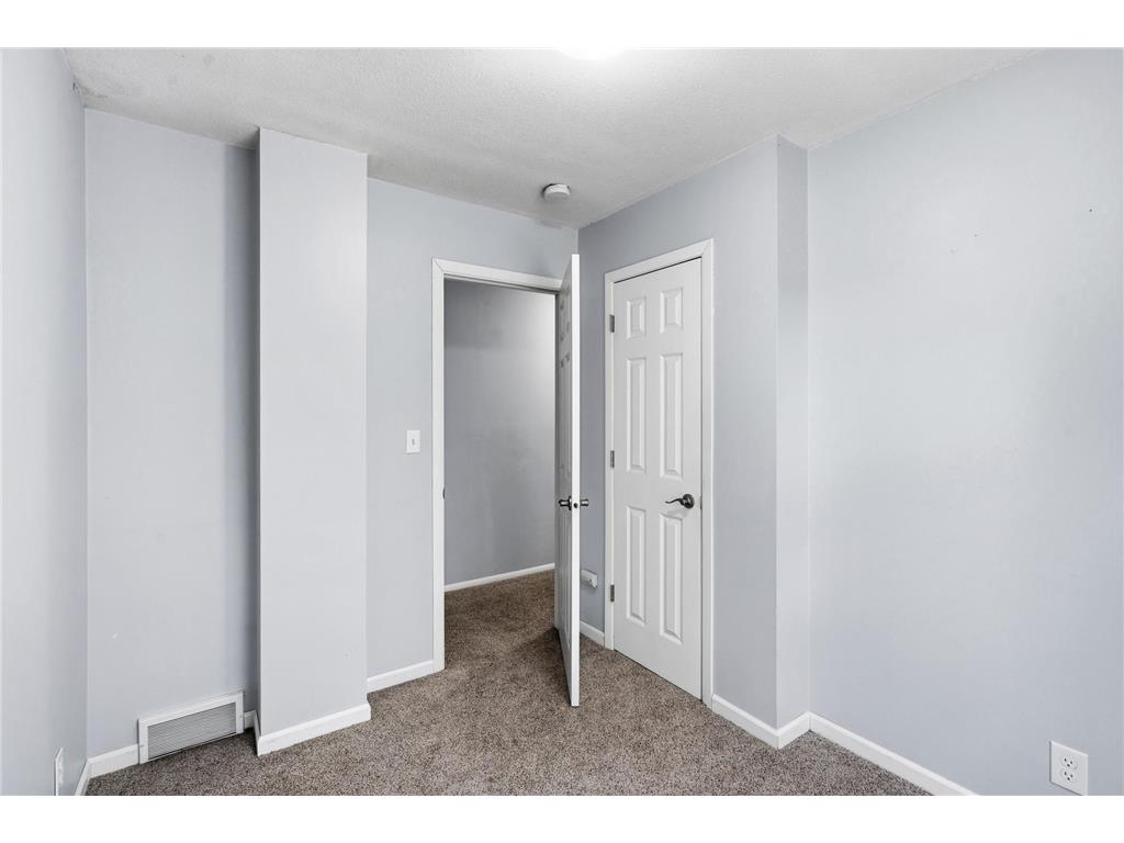 10500 Vessey Road Bloomington MN 55437 7111358 image28