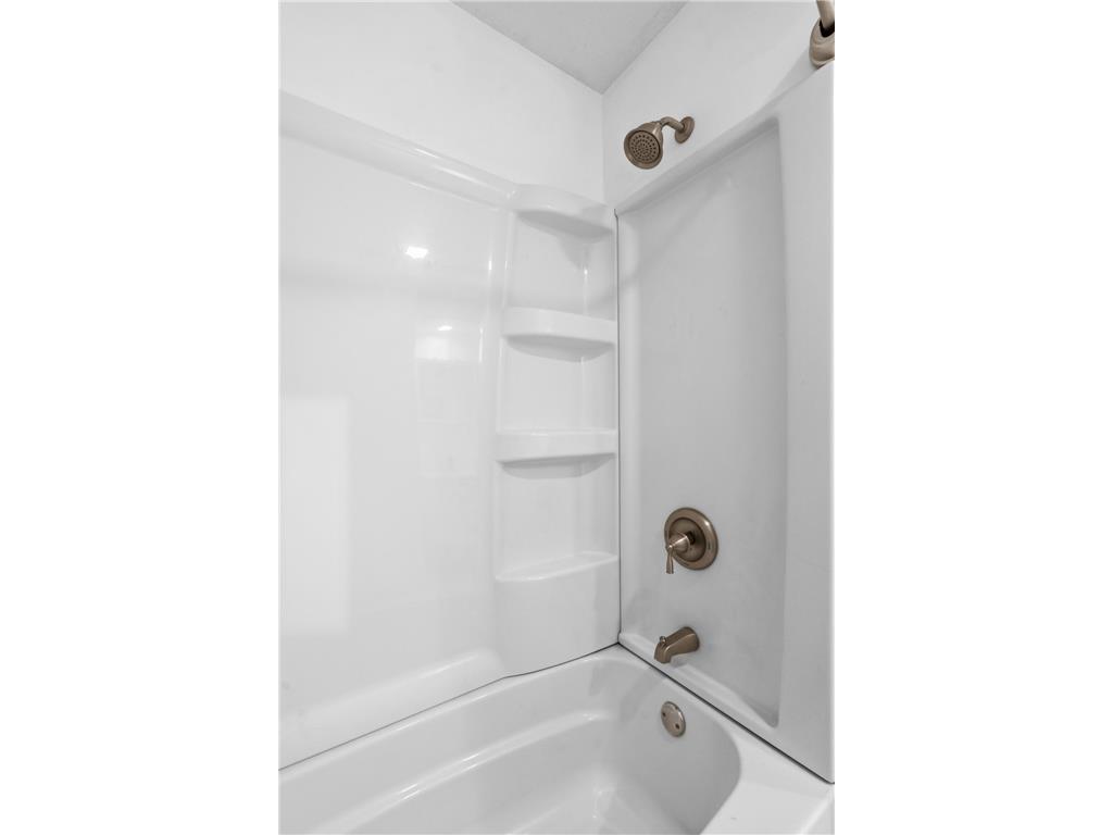 10500 Vessey Road Bloomington MN 55437 7111358 image30