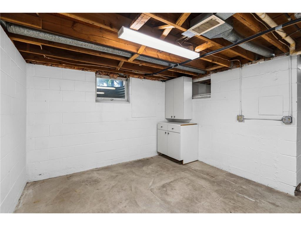 10500 Vessey Road Bloomington MN 55437 7111358 image39