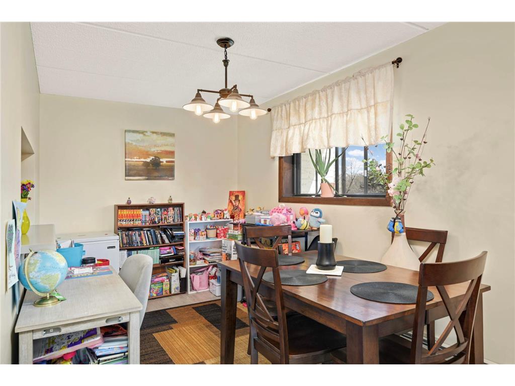 10501 Cedar Lake Rd #420 Minnetonka MN 55305 6799010 image10