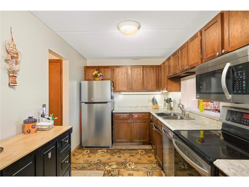 10501 Cedar Lake Rd #420 Minnetonka MN 55305 6799010 image13