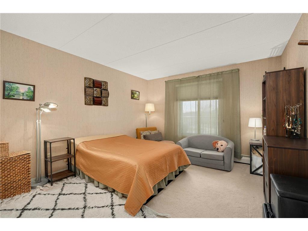 10501 Cedar Lake Rd #420 Minnetonka MN 55305 6799010 image24