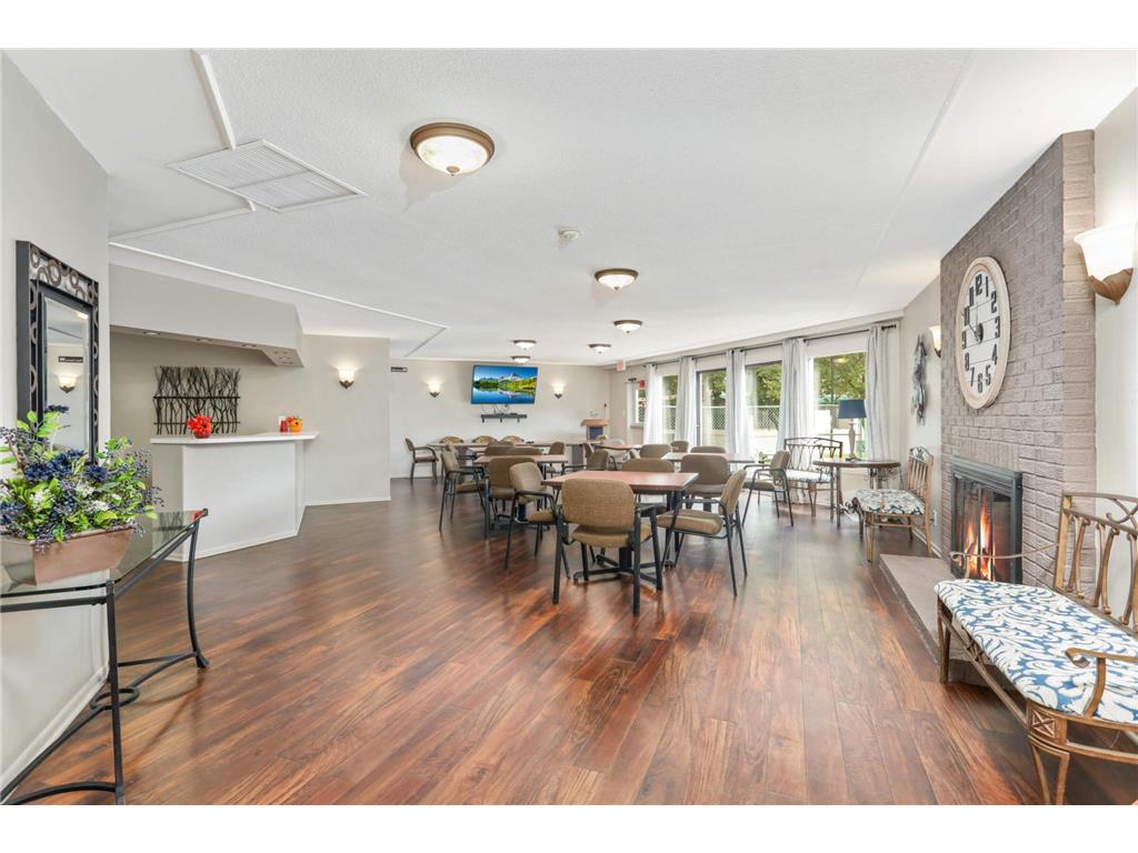 10501 Cedar Lake Rd #420 Minnetonka MN 55305 6799010 image27