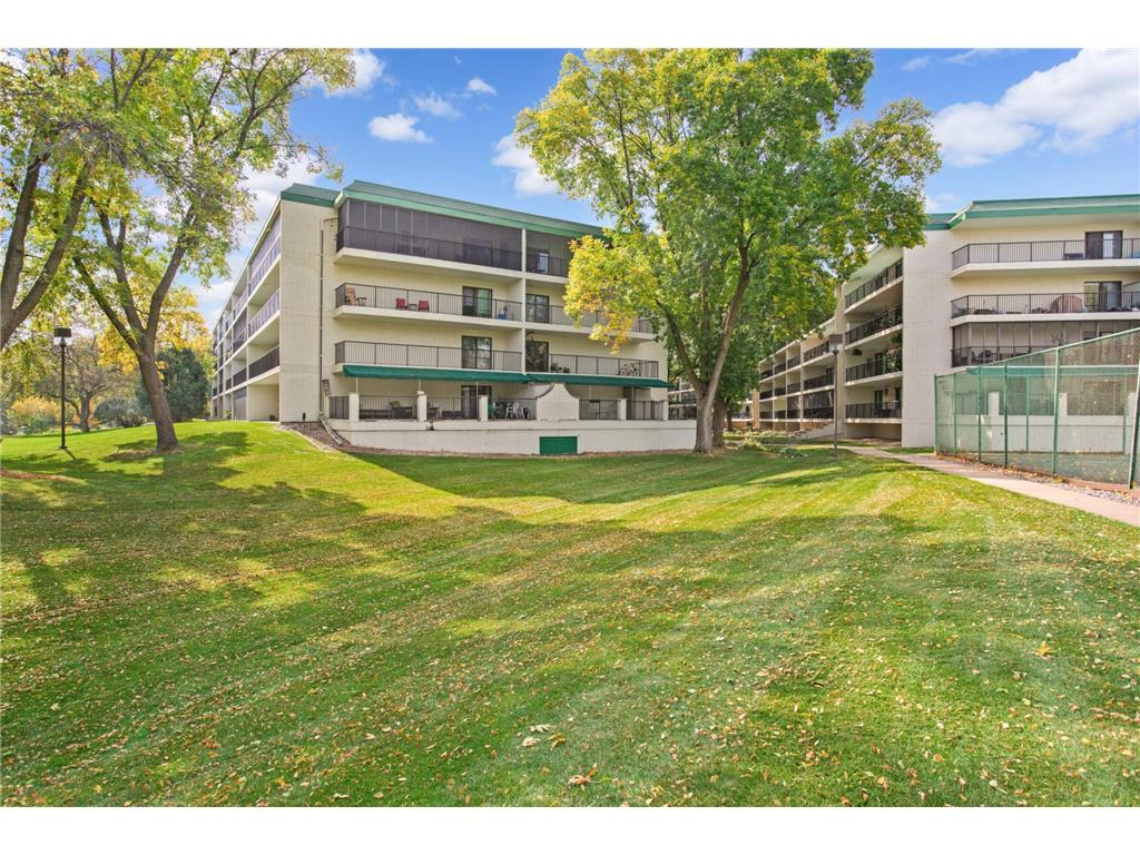 10501 Cedar Lake Rd #420 Minnetonka MN 55305 6799010 image35