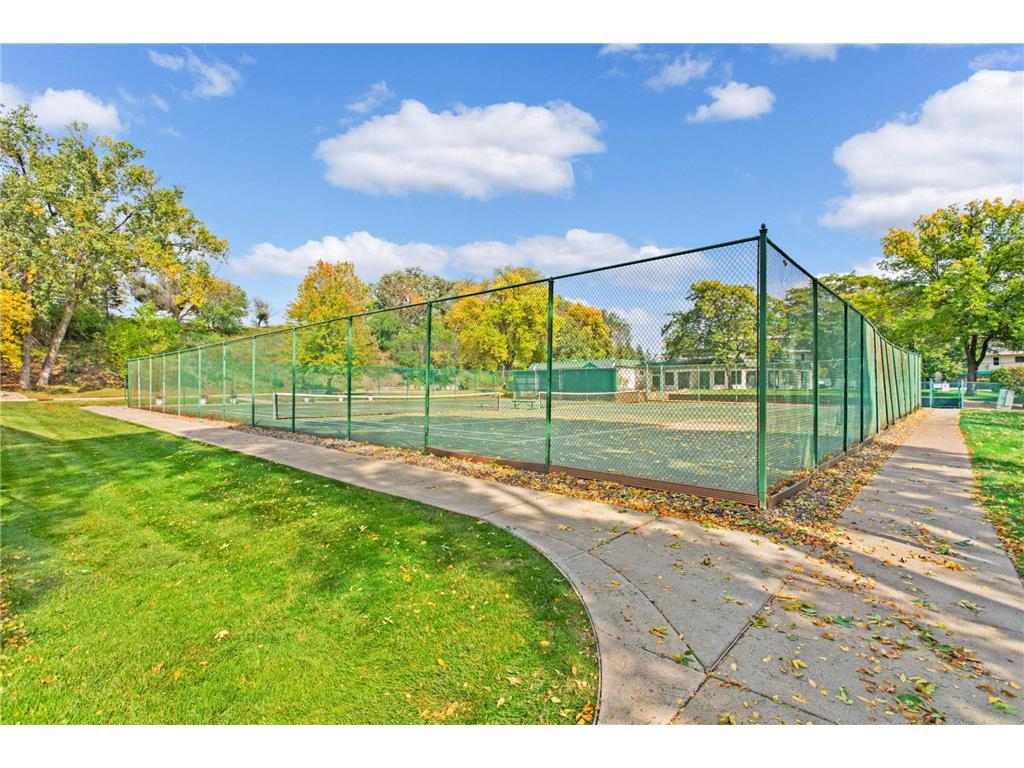 10501 Cedar Lake Rd #420 Minnetonka MN 55305 6799010 image39