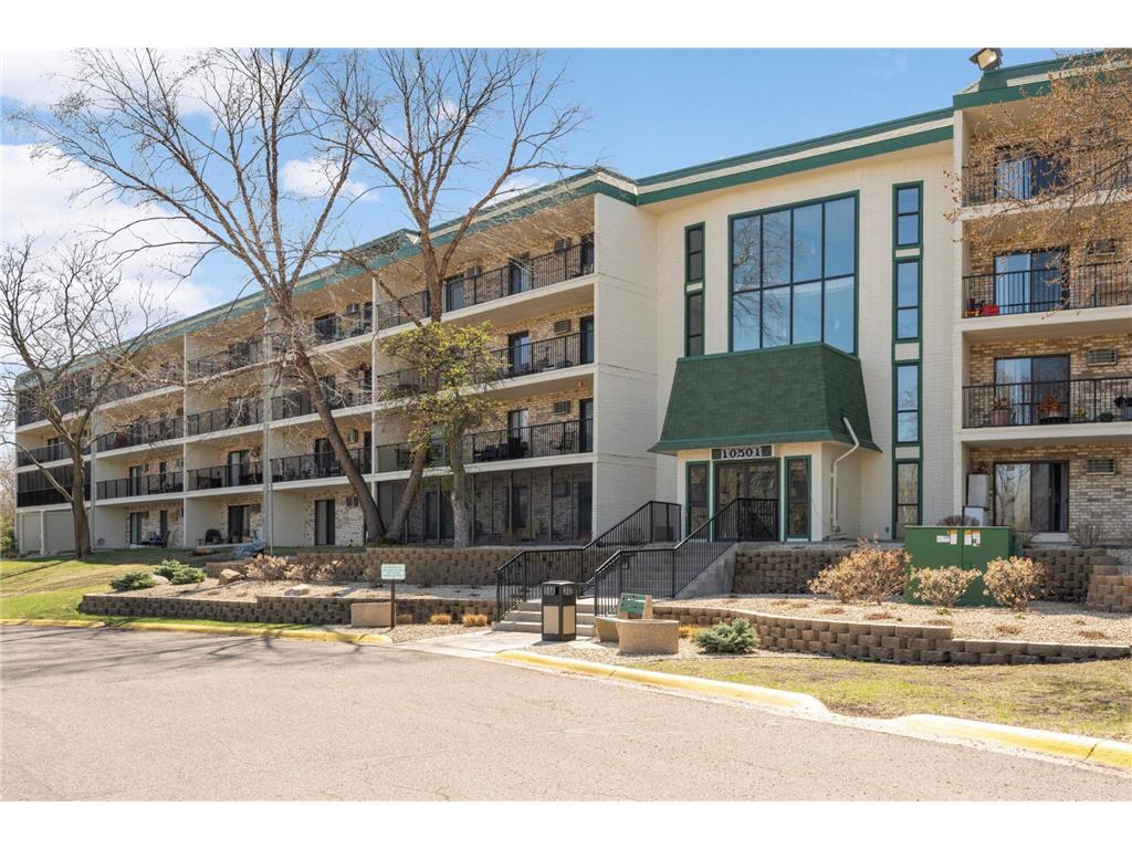 10501 Cedar Lake Rd #420 Minnetonka MN 55305 6799010 image4