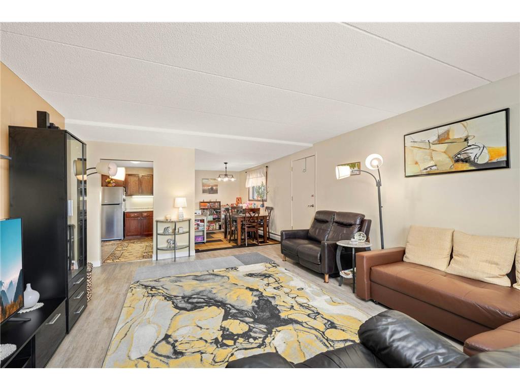 10501 Cedar Lake Rd #420 Minnetonka MN 55305 6799010 image8