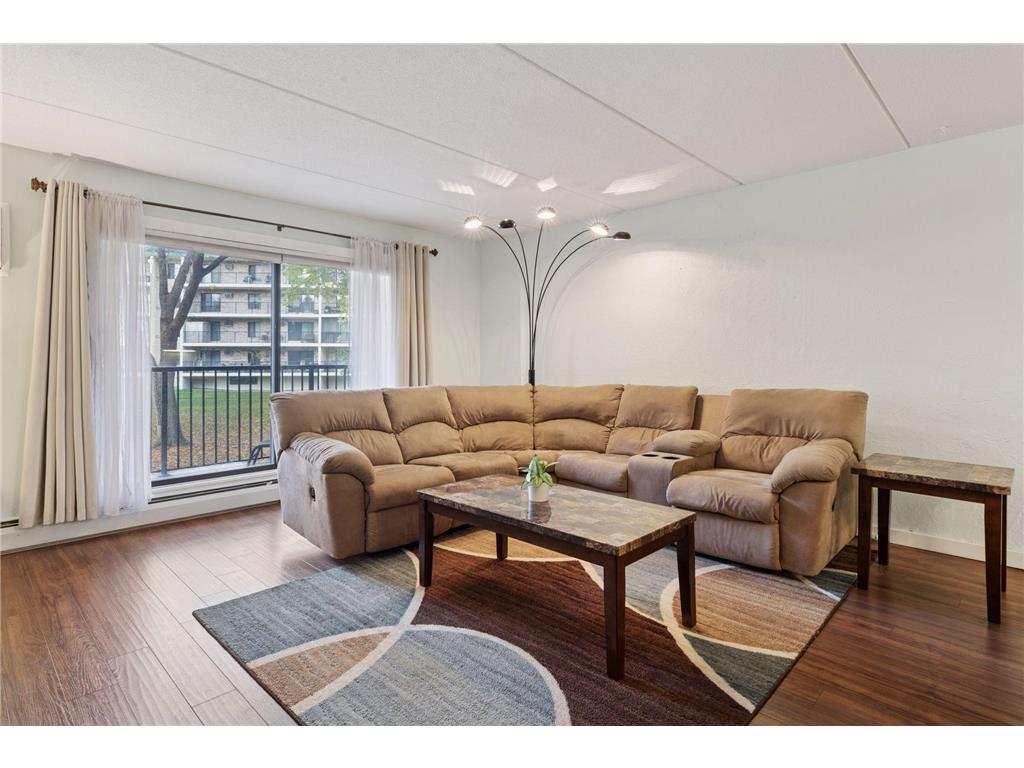 10501 Cedar Lake Road #206 Minnetonka MN 55305 6811297 image14