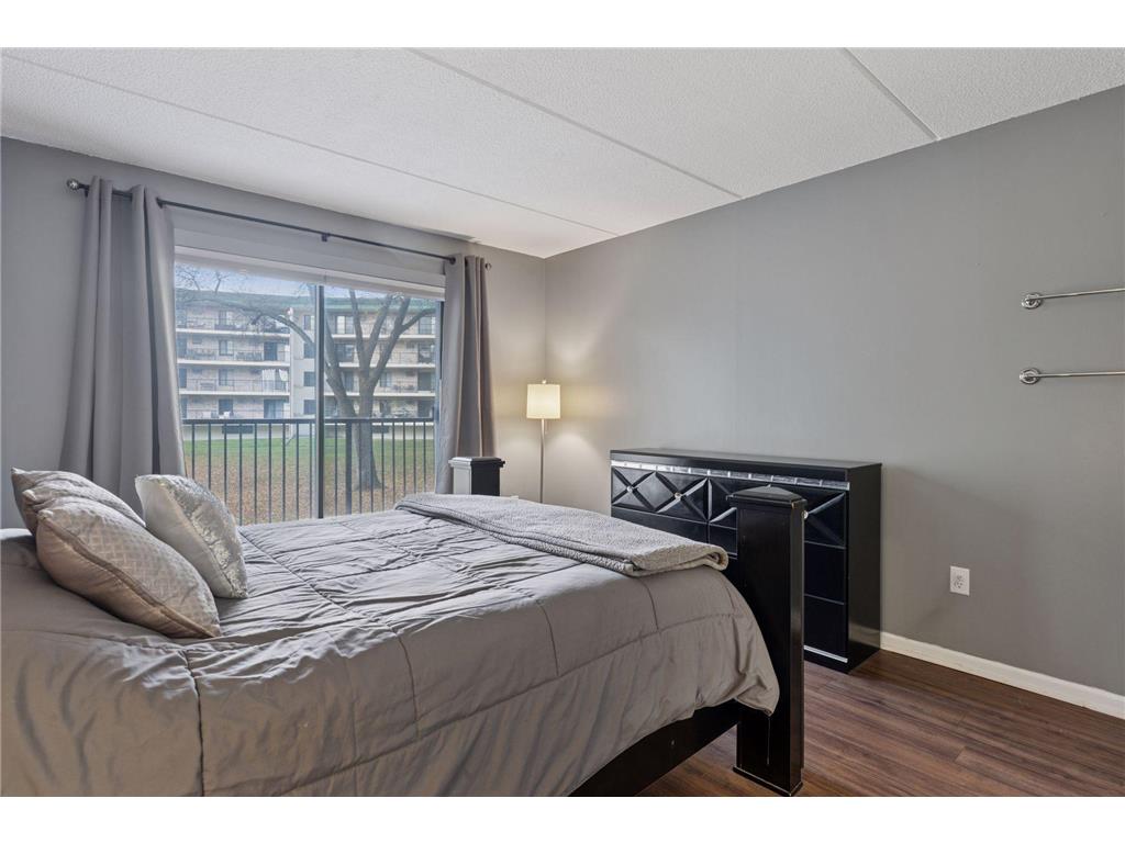 10501 Cedar Lake Road #206 Minnetonka MN 55305 6811297 image16