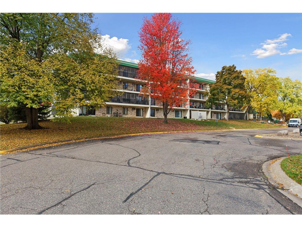 10501 Cedar Lake Road #206 Minnetonka MN 55305 6811297 image3