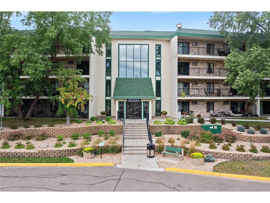 10501 Cedar Lake Road #312 Minnetonka MN 55305 6607241 image1