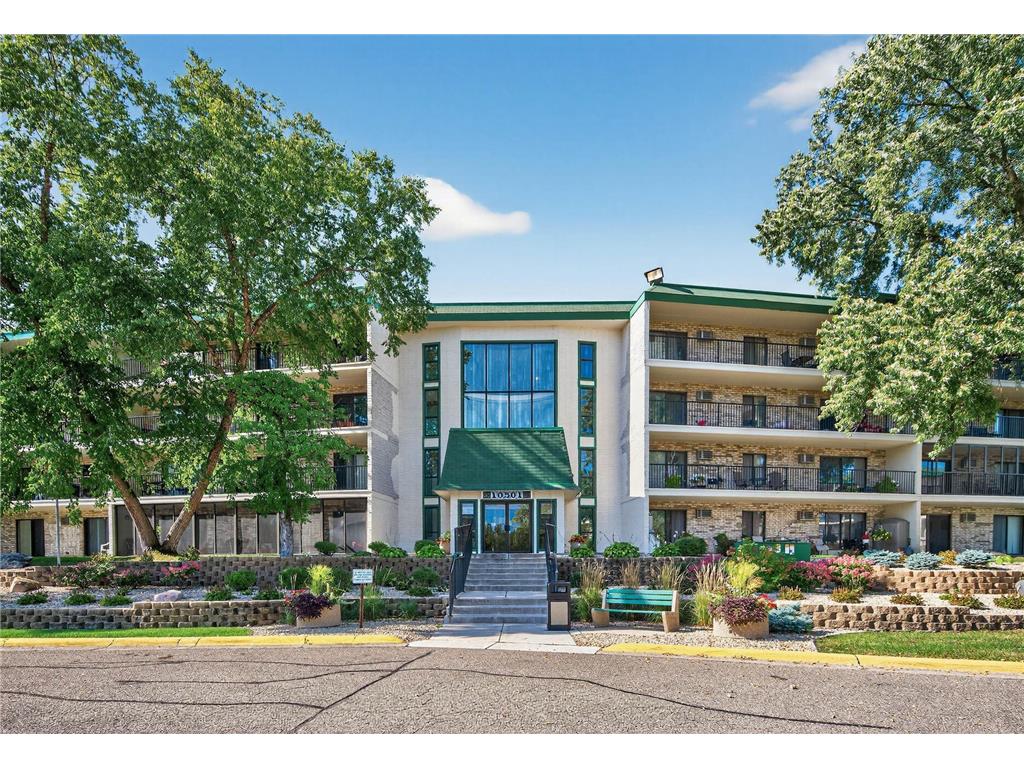 10501 Cedar Lake Road #318 Minnetonka MN 55305 7078658 image1