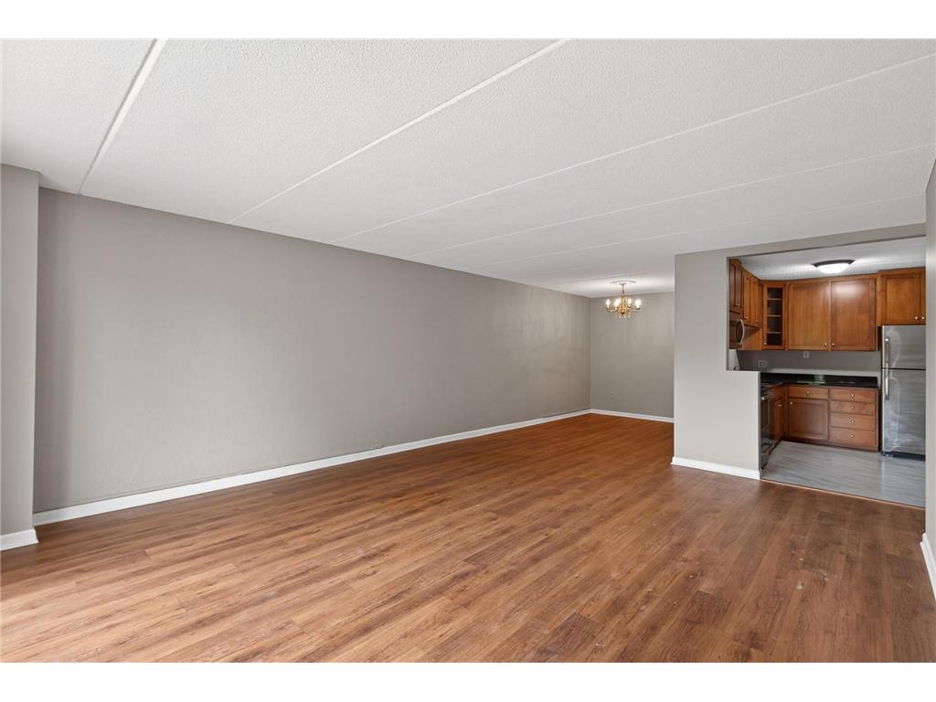 10501 Cedar Lake Road #318 Minnetonka MN 55305 7078658 image10