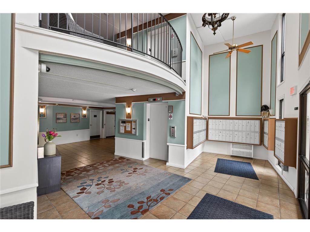 10501 Cedar Lake Road #318 Minnetonka MN 55305 7078658 image3