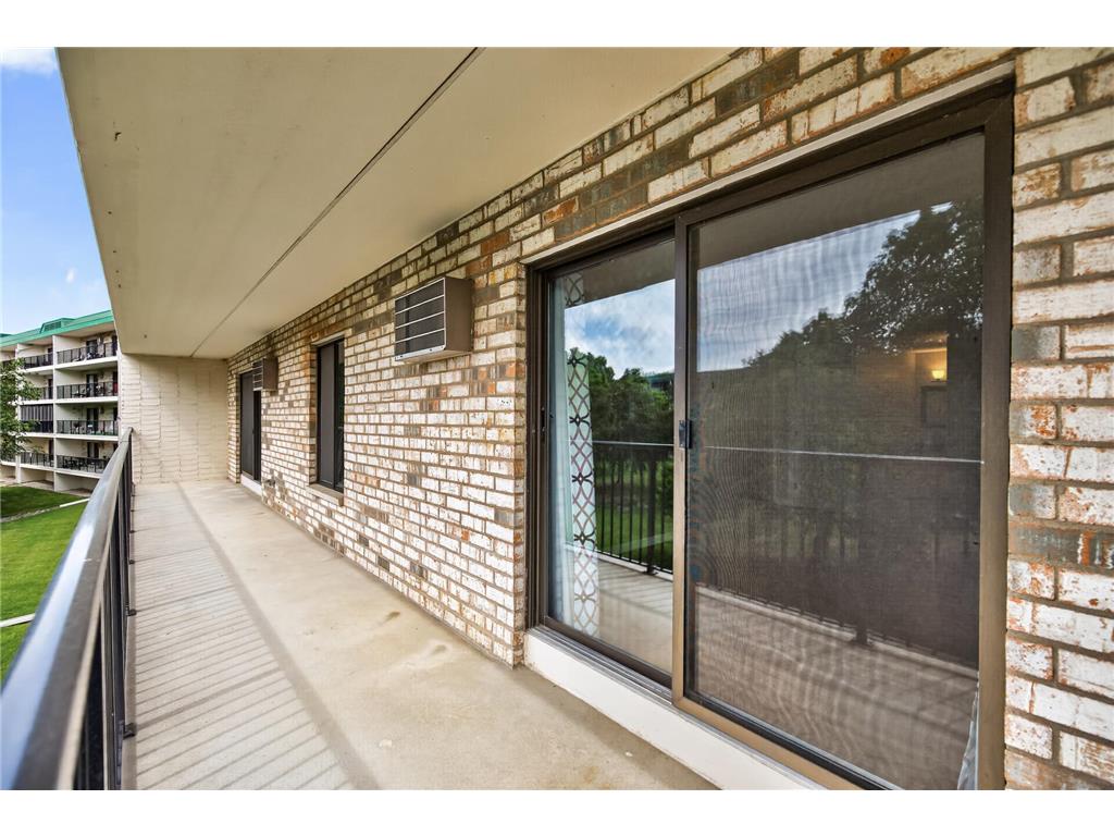 10501 Cedar Lake Road #318 Minnetonka MN 55305 7078658 image34