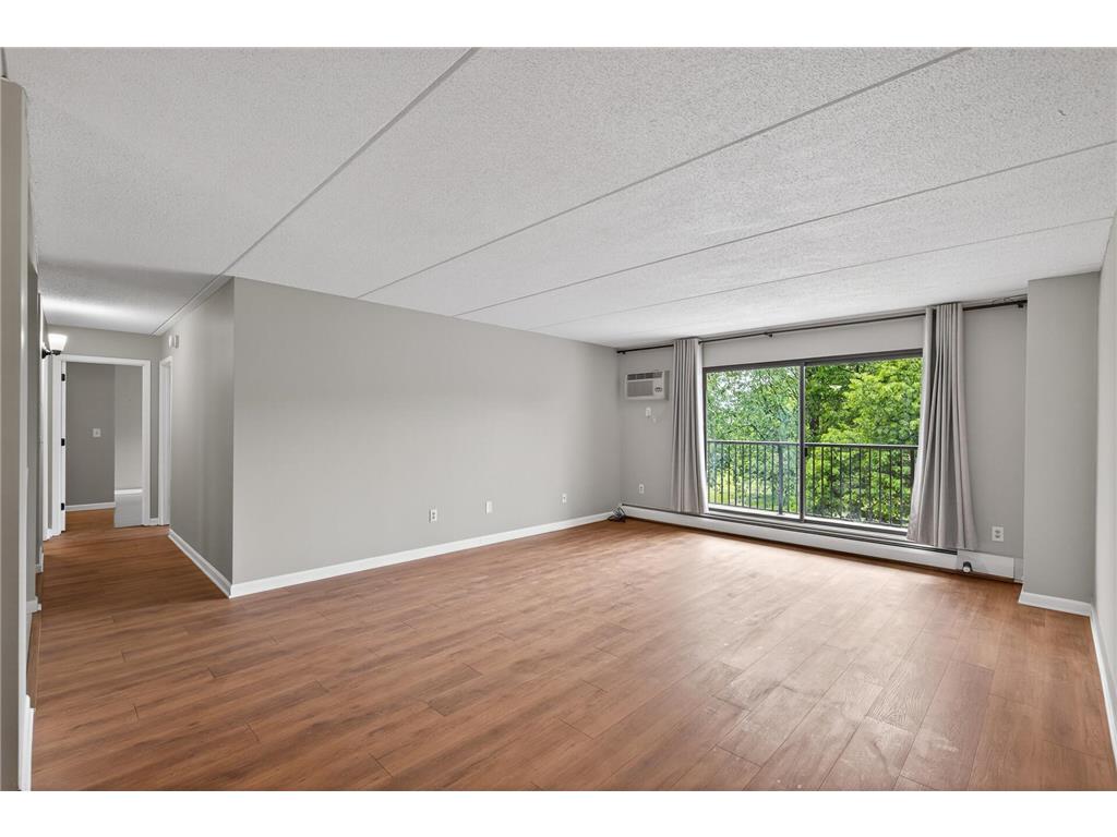 10501 Cedar Lake Road #318 Minnetonka MN 55305 7078658 image5