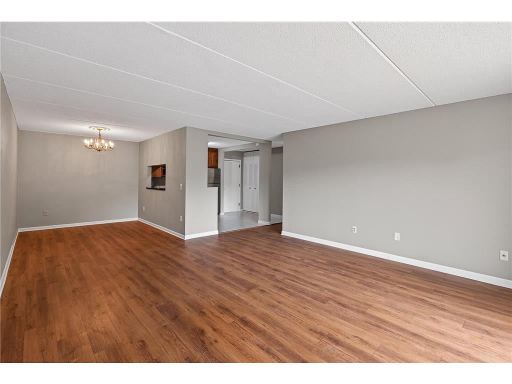 10501 Cedar Lake Road #318 Minnetonka MN 55305 7078658 image7