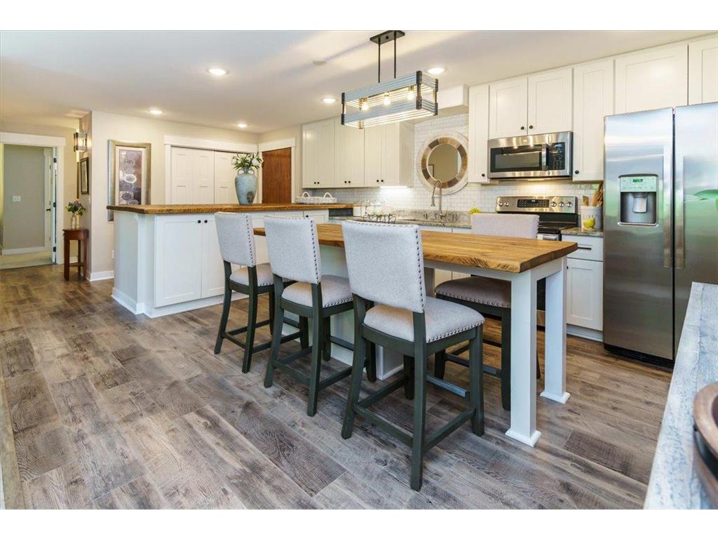 10501 Cedar Lake Road #404 Minnetonka MN 55305 6753324 image1