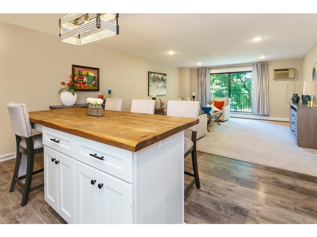 10501 Cedar Lake Road #404 Minnetonka MN 55305 6753324 image10