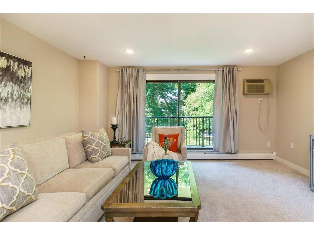 10501 Cedar Lake Road #404 Minnetonka MN 55305 6753324 image14