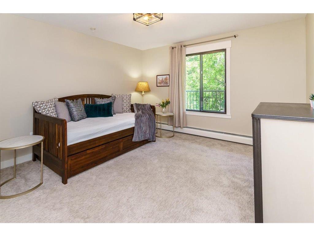 10501 Cedar Lake Road #404 Minnetonka MN 55305 6753324 image20