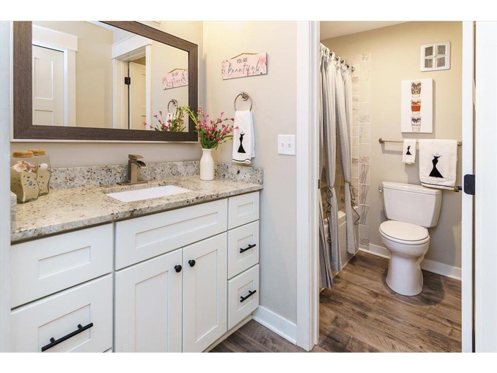 10501 Cedar Lake Road #404 Minnetonka MN 55305 6753324 image23