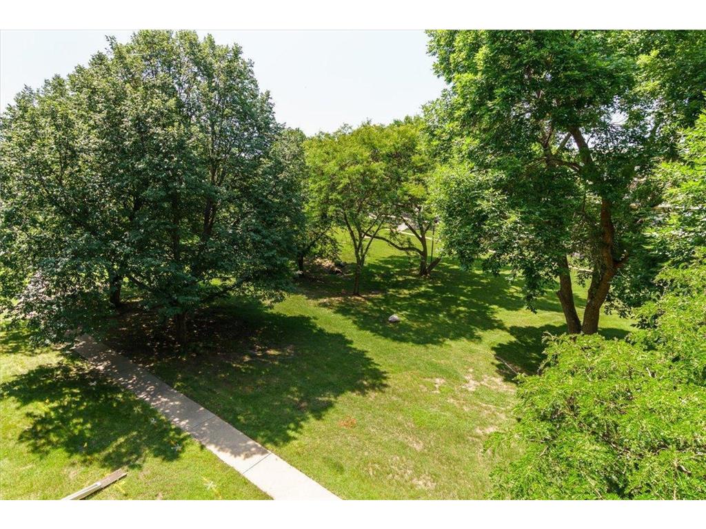 10501 Cedar Lake Road #404 Minnetonka MN 55305 6753324 image27