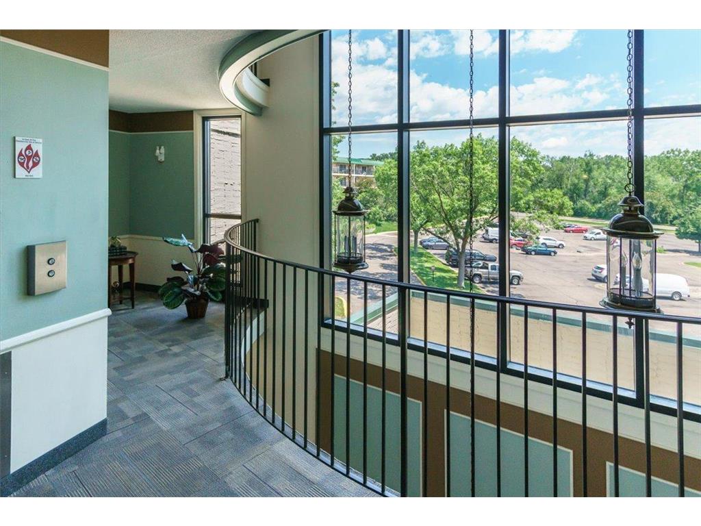 10501 Cedar Lake Road #404 Minnetonka MN 55305 6753324 image31