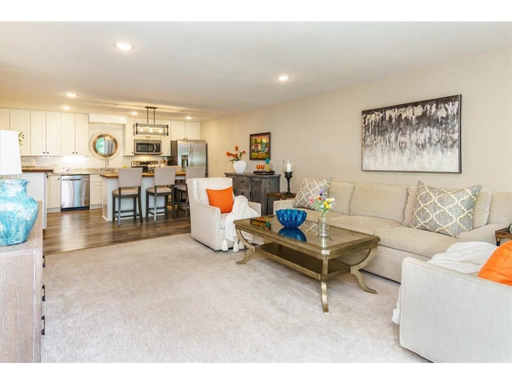 10501 Cedar Lake Road #404 Minnetonka MN 55305 6753324 image7