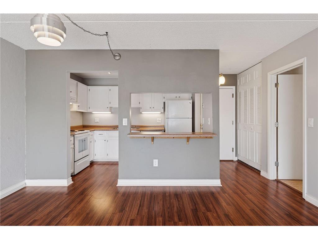 10501 Cedar Lake Road #414 Minnetonka MN 55305 6805037 image14