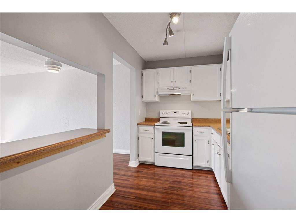 10501 Cedar Lake Road #414 Minnetonka MN 55305 6805037 image17