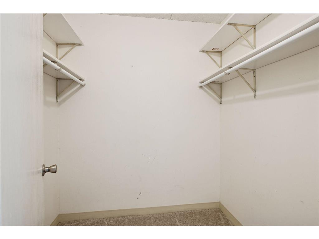 10501 Cedar Lake Road #414 Minnetonka MN 55305 6805037 image23