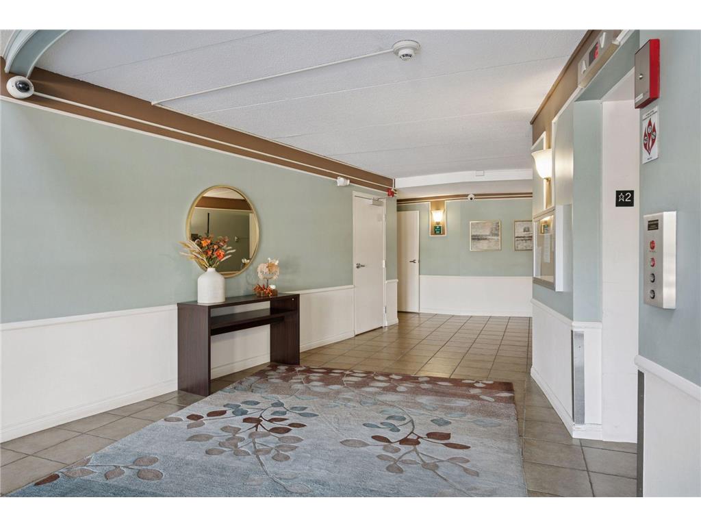 10501 Cedar Lake Road #414 Minnetonka MN 55305 6805037 image7