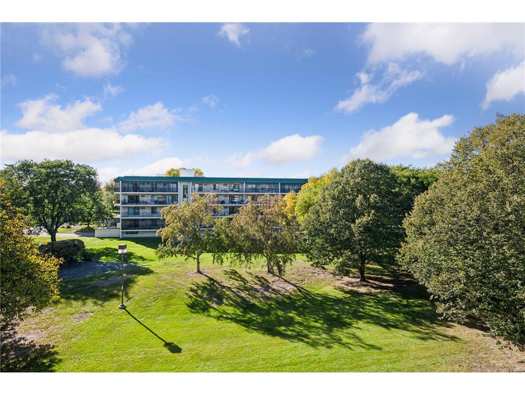 10501 Cedar Lake Road #414 Minnetonka MN 55305 6805037 image8