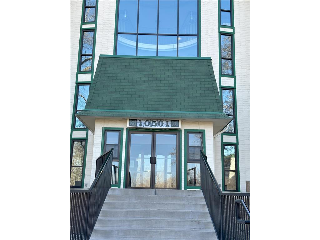 10501 Cedar Lake Road #418 Minnetonka MN 55305 6594602 image1