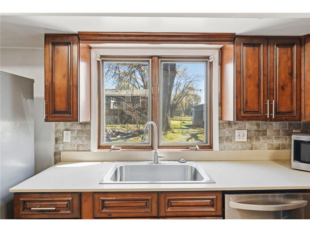 10501 Fillmore Street NE Blaine MN 55434 7077059 image4