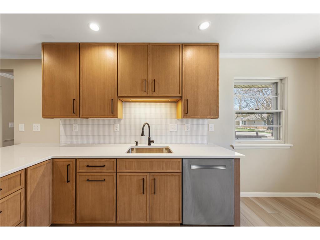 1051 Anderson Place Owatonna MN 55060 7059983 image18