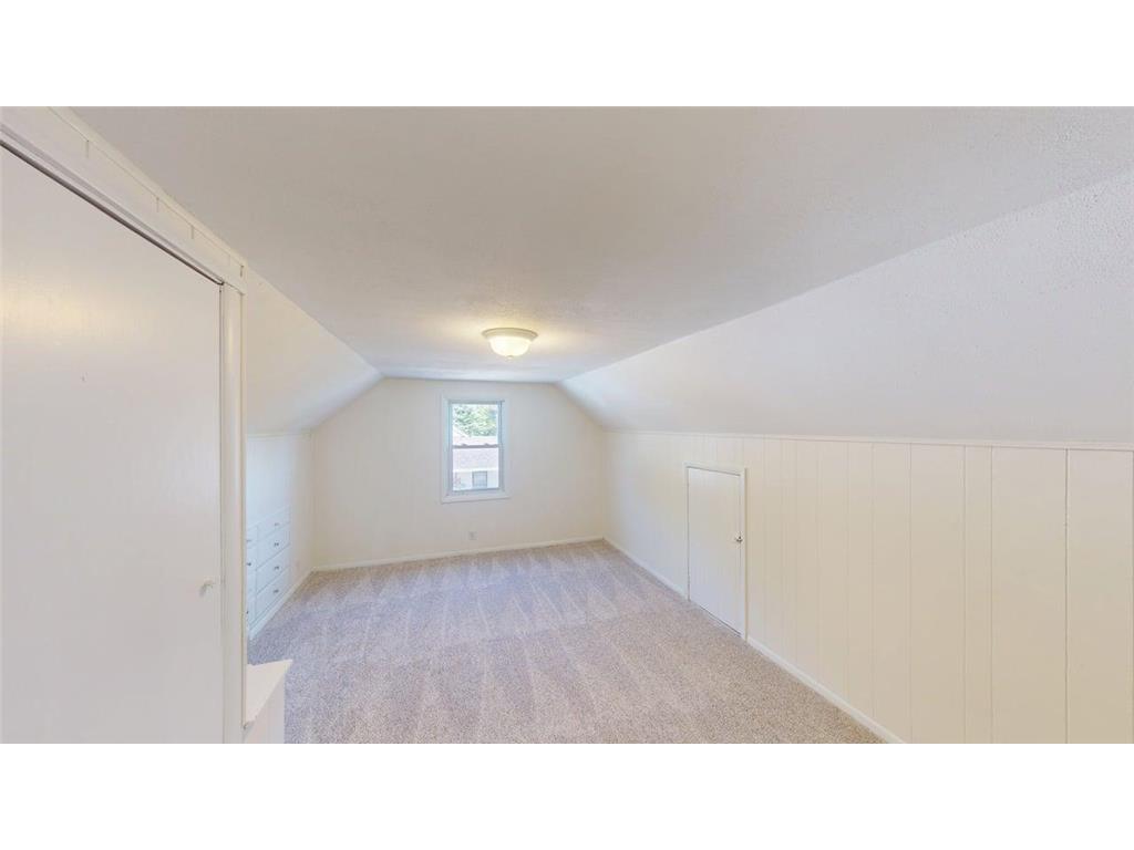 1051 Burke Avenue W Roseville MN 55113 7077701 image11