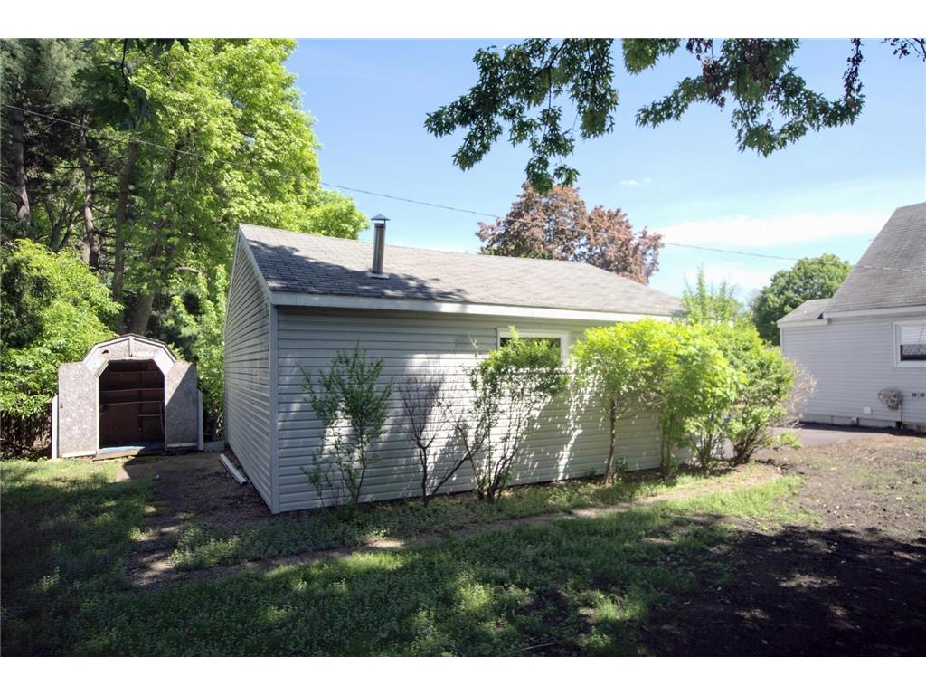 1051 Burke Avenue W Roseville MN 55113 7077701 image18